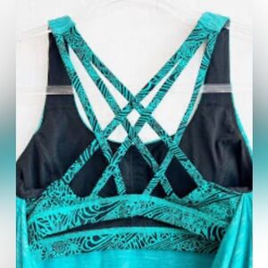 Sz 2 lululemon top tank